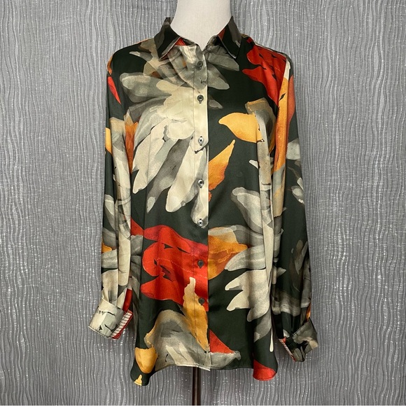 Chico’s Floral Faux Silk Button Front Blouse - Picture 7 of 12